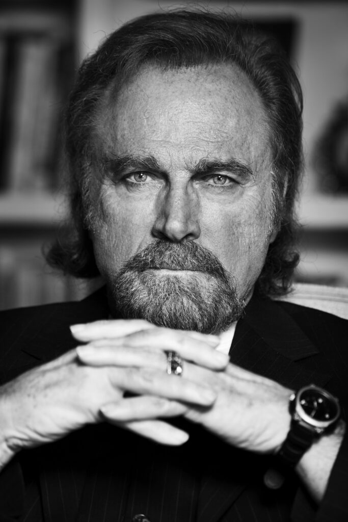 Franco Nero COPERTINA LIBRO BN di Riccardo Ghilardi alta ris. 300 dpi